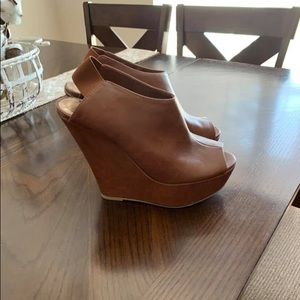 Madden girl wedges